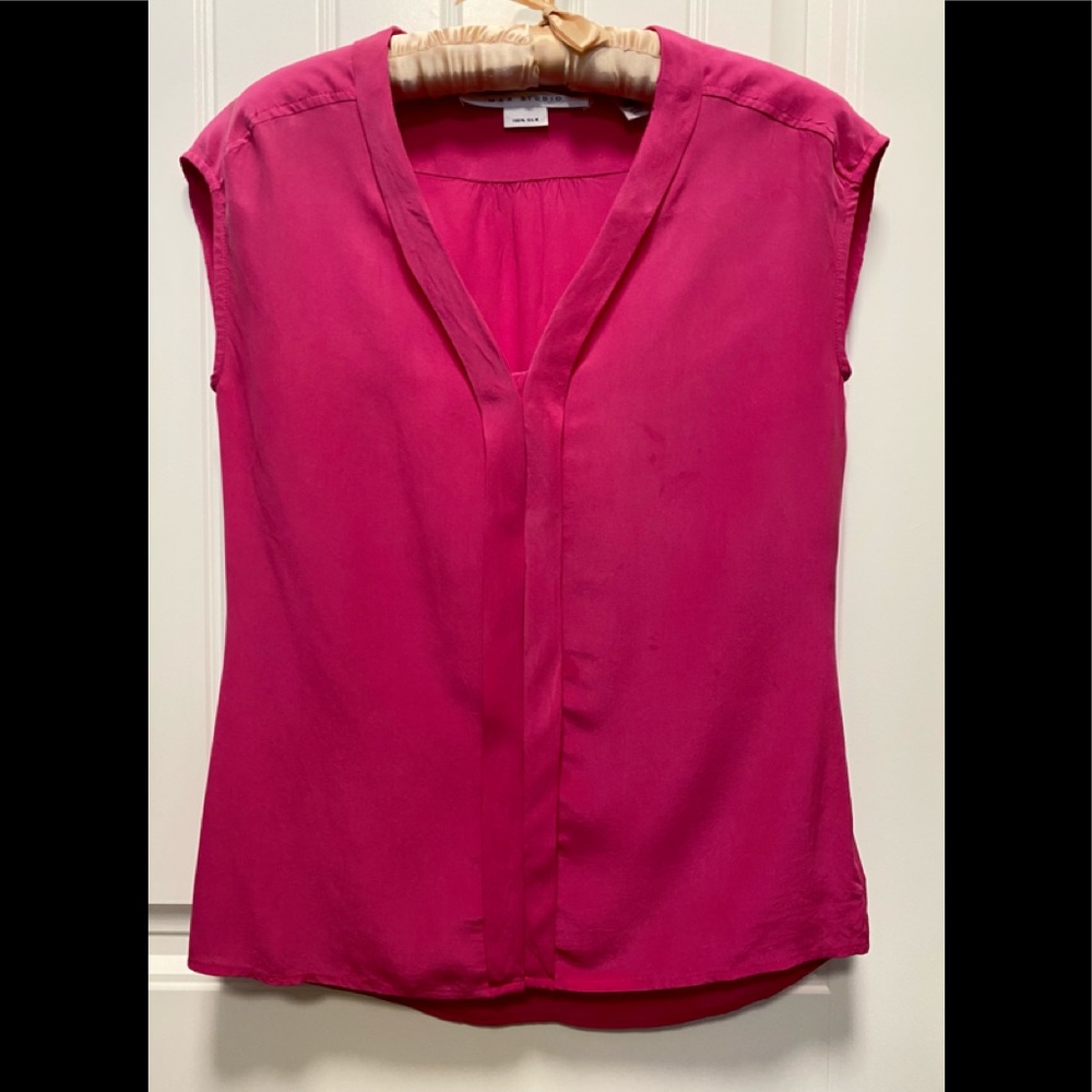 Max Studio 100% Silk Sleeveless Fuchsia Blouse